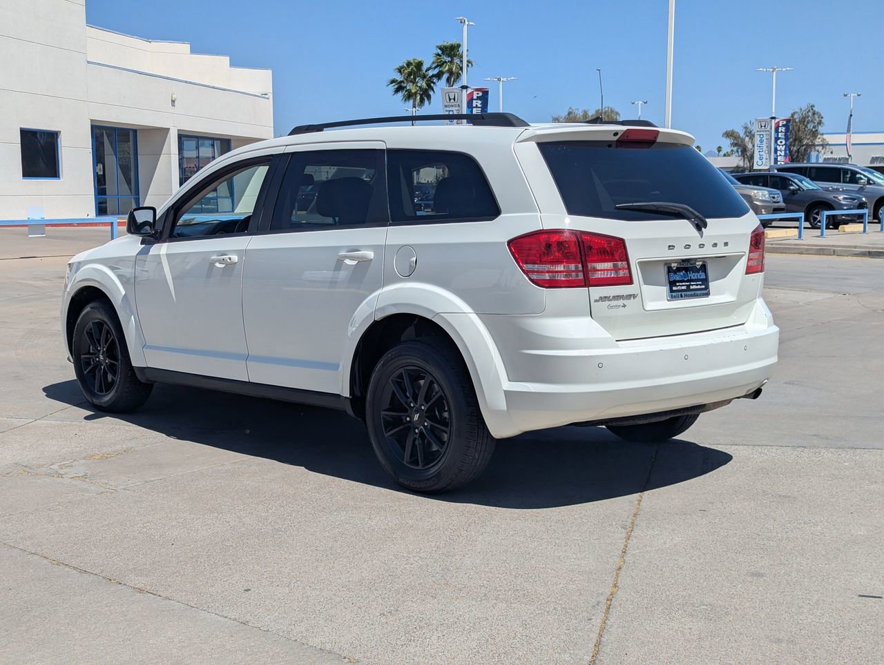 Used 2020 Dodge Journey SE w/ SE Popular Equipment Group image 3