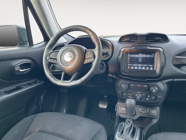 Used 2018 Jeep Renegade Altitude AWD/4WD image 10