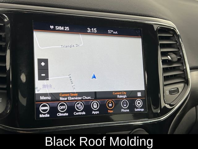 Used 2021 Jeep Grand Cherokee Laredo X image 37