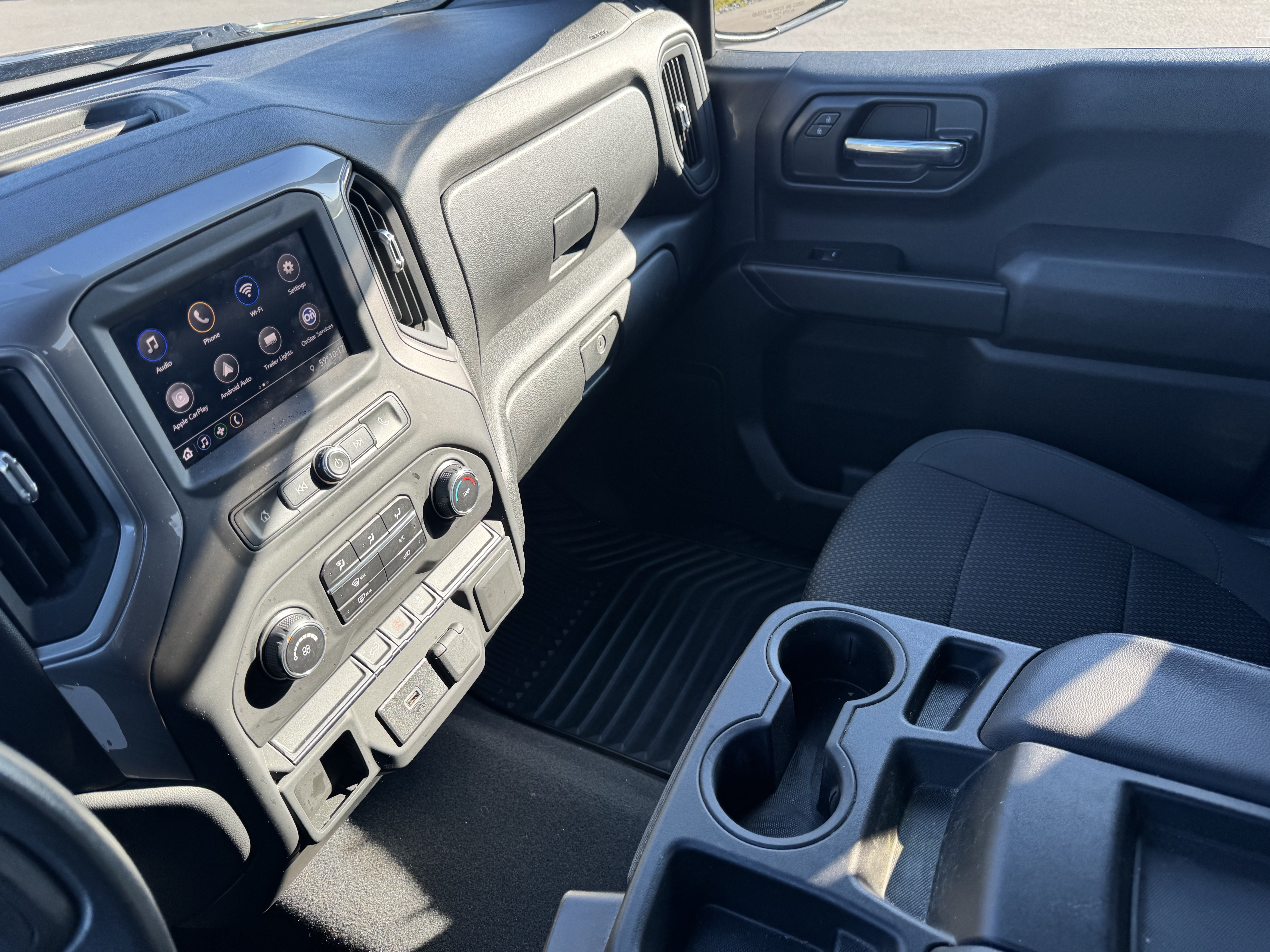 Used 2020 Chevrolet Silverado 1500 Custom w/ Custom Value Package AWD/4WD image 22