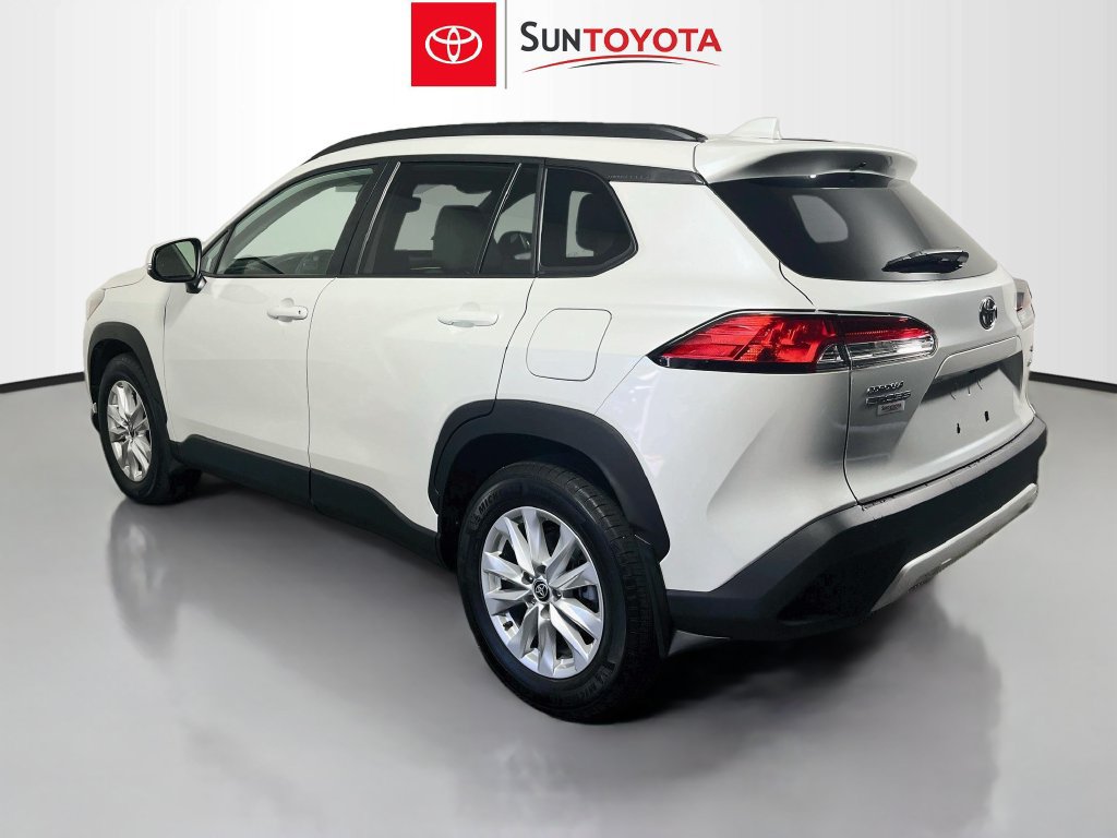 Used 2024 Toyota Corolla Cross LE AWD/4WD image 6