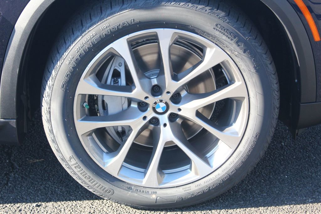 New 2026 BMW X5 xDrive50e w/ Executive Package image 11