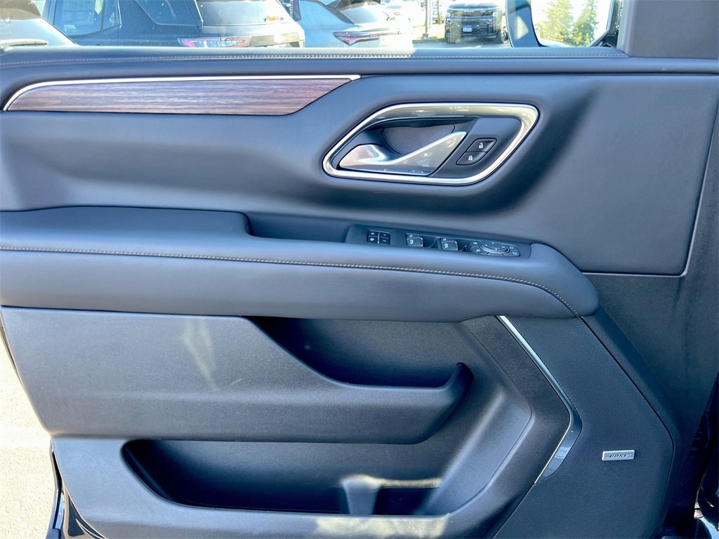 Used 2021 Chevrolet Suburban High Country image 19