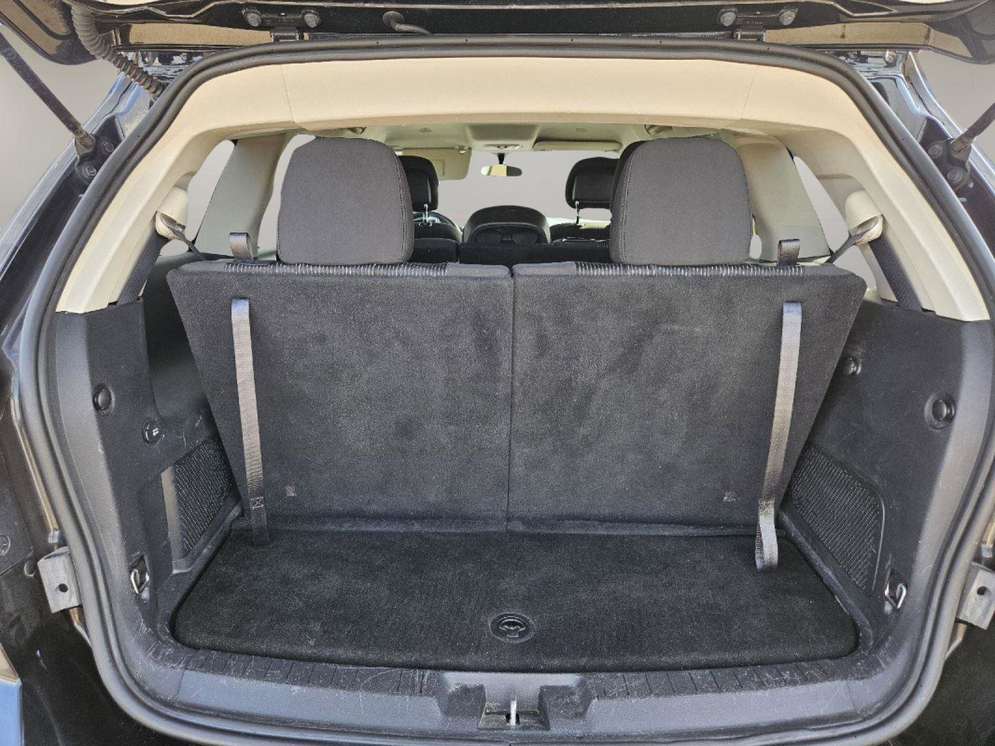 Used 2018 Dodge Journey SE w/ Blacktop Package FWD image 10