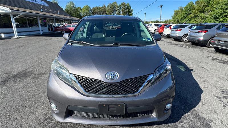Used 2011 Toyota Sienna SE w/ Preferred Pkg FWD image 19