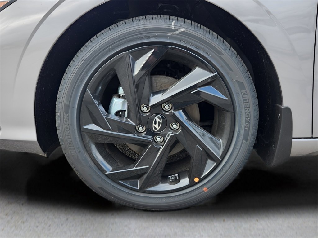 New 2026 Hyundai Elantra SEL Sport image 10