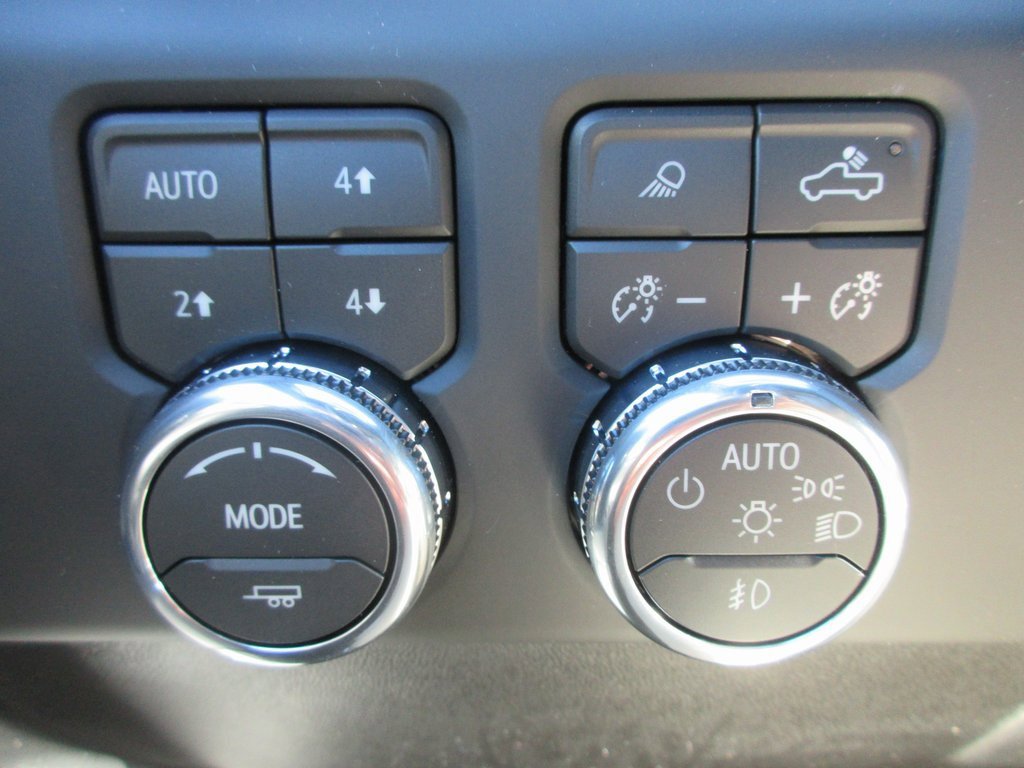 New 2026 GMC Sierra 3500 AT4 image 17