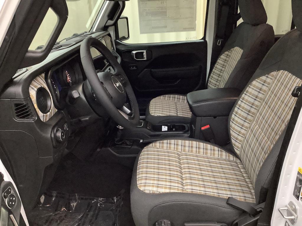 New 2026 Jeep Gladiator Mojave AWD/4WD image 14