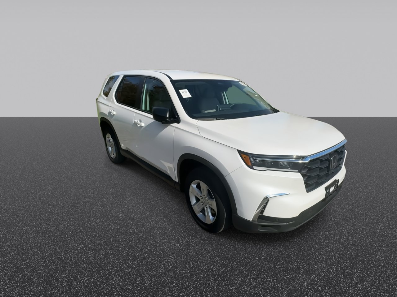 Used 2023 Honda Pilot LX image 3
