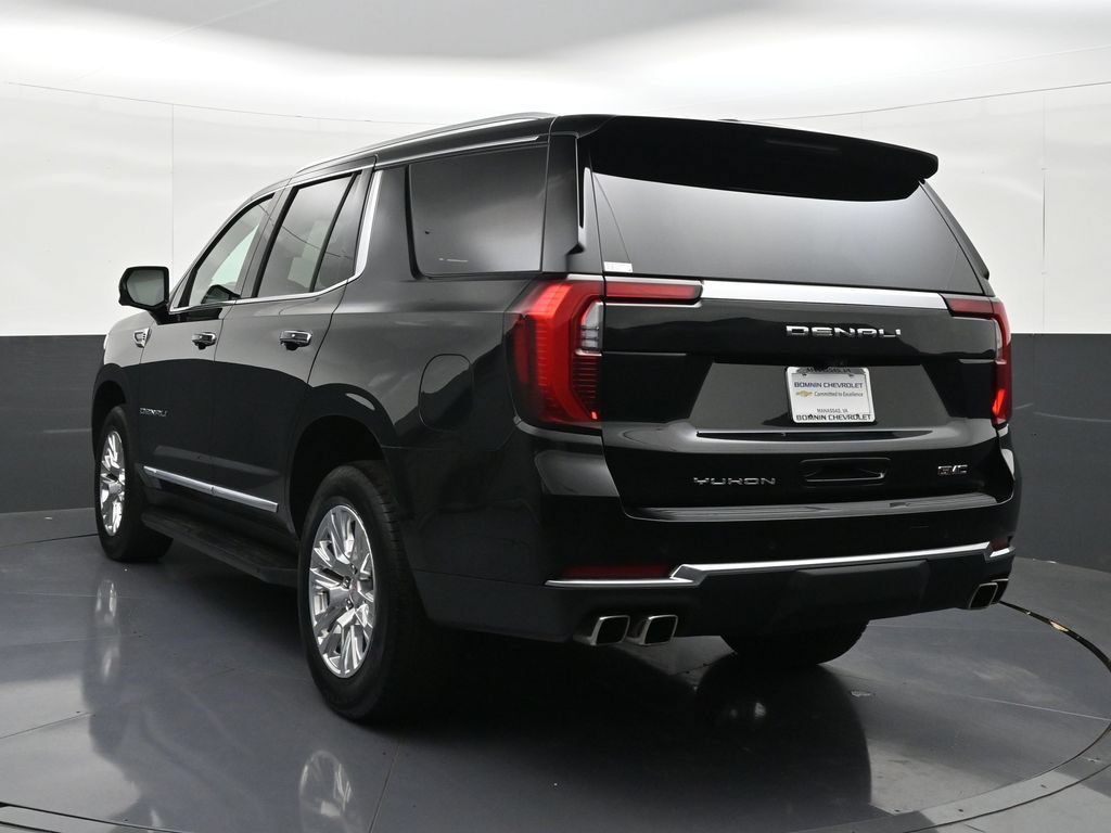 Used 2025 GMC Yukon Denali AWD/4WD image 3