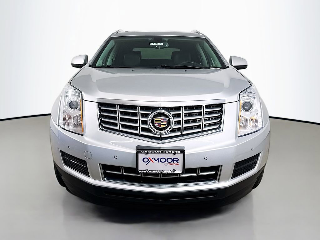 Used 2016 Cadillac SRX Luxury image 2