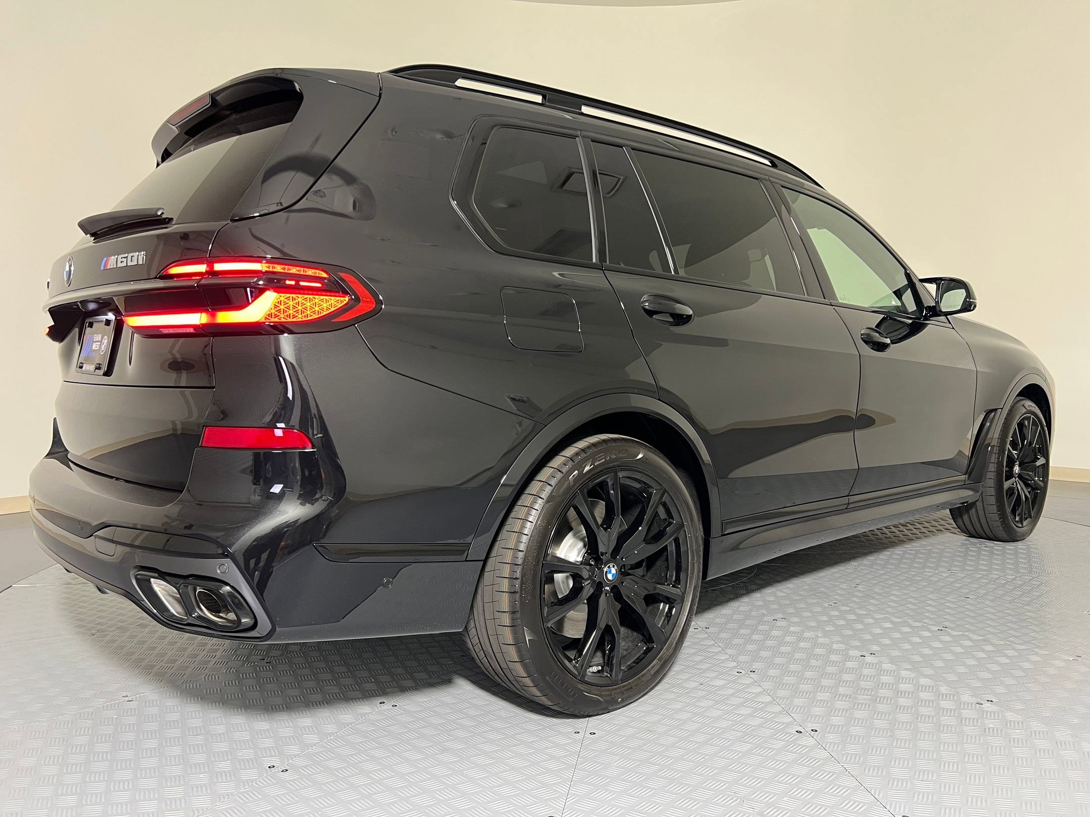 New 2026 BMW X7 M60i image 9