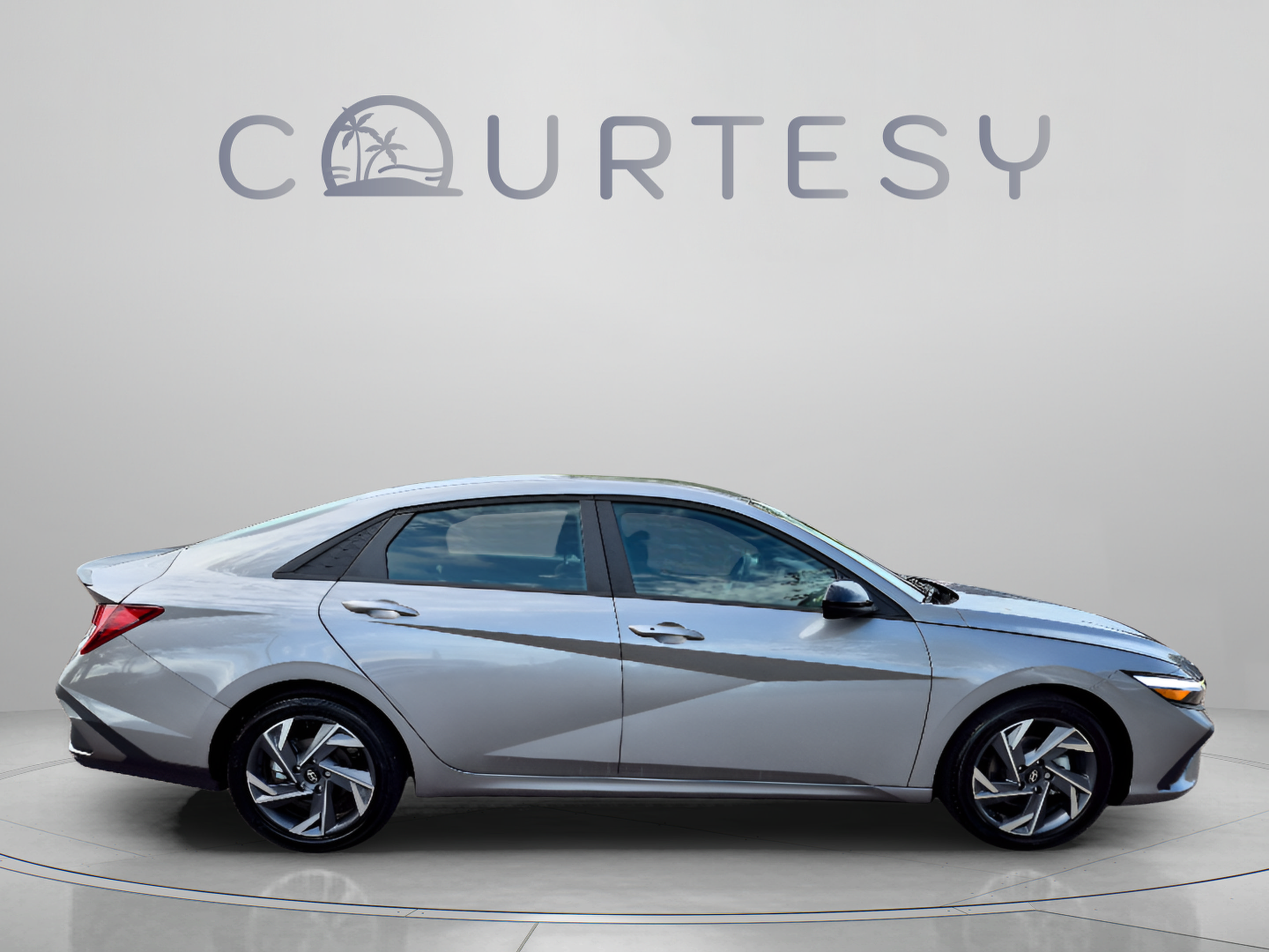 Certified 2025 Hyundai Elantra Sport FWD image 6