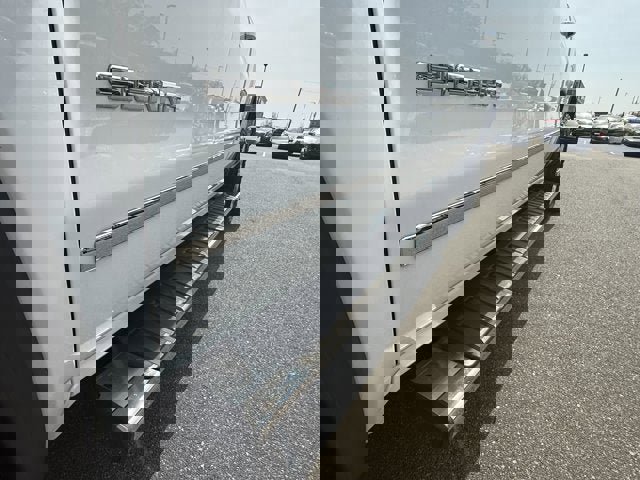 Used 2018 GMC Sierra 1500 SLT w/ SLT Premium Package image 12