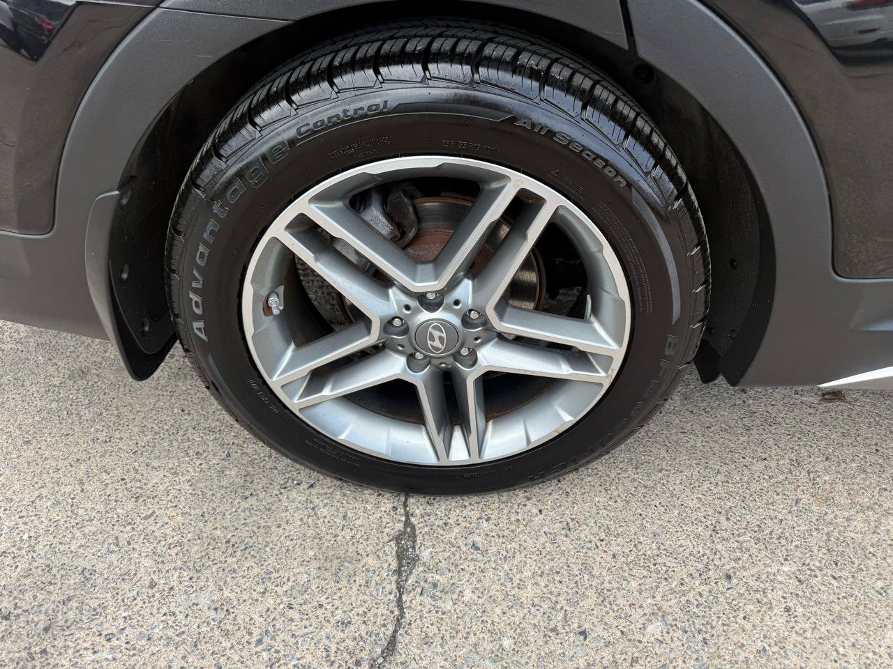 Used 2018 Hyundai Santa Fe Limited AWD/4WD image 10