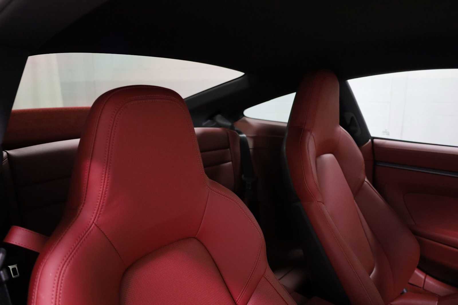 Certified 2024 Porsche 911 Carrera 4S AWD/4WD image 22