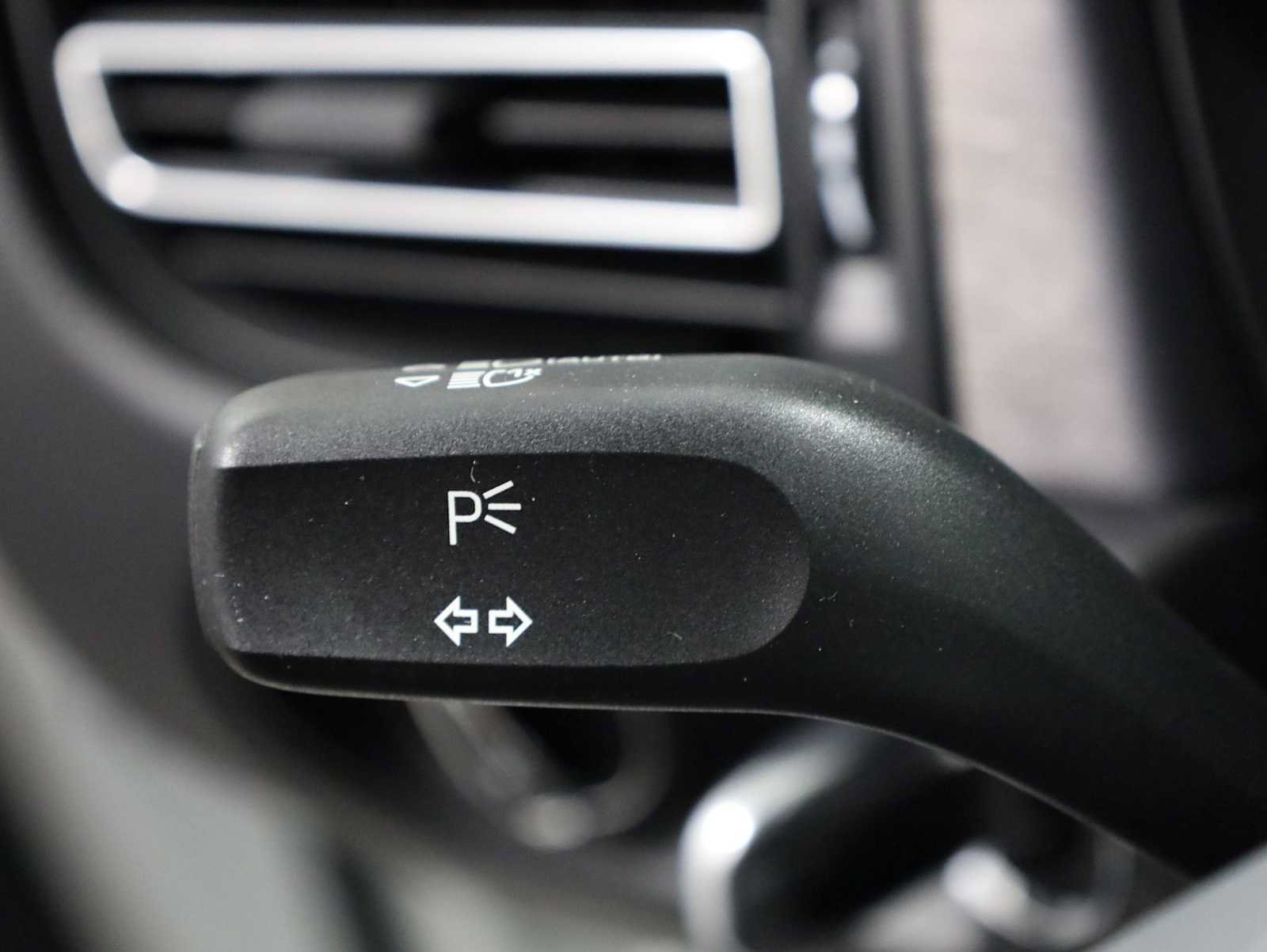 Certified 2023 Porsche Macan GTS AWD/4WD image 30