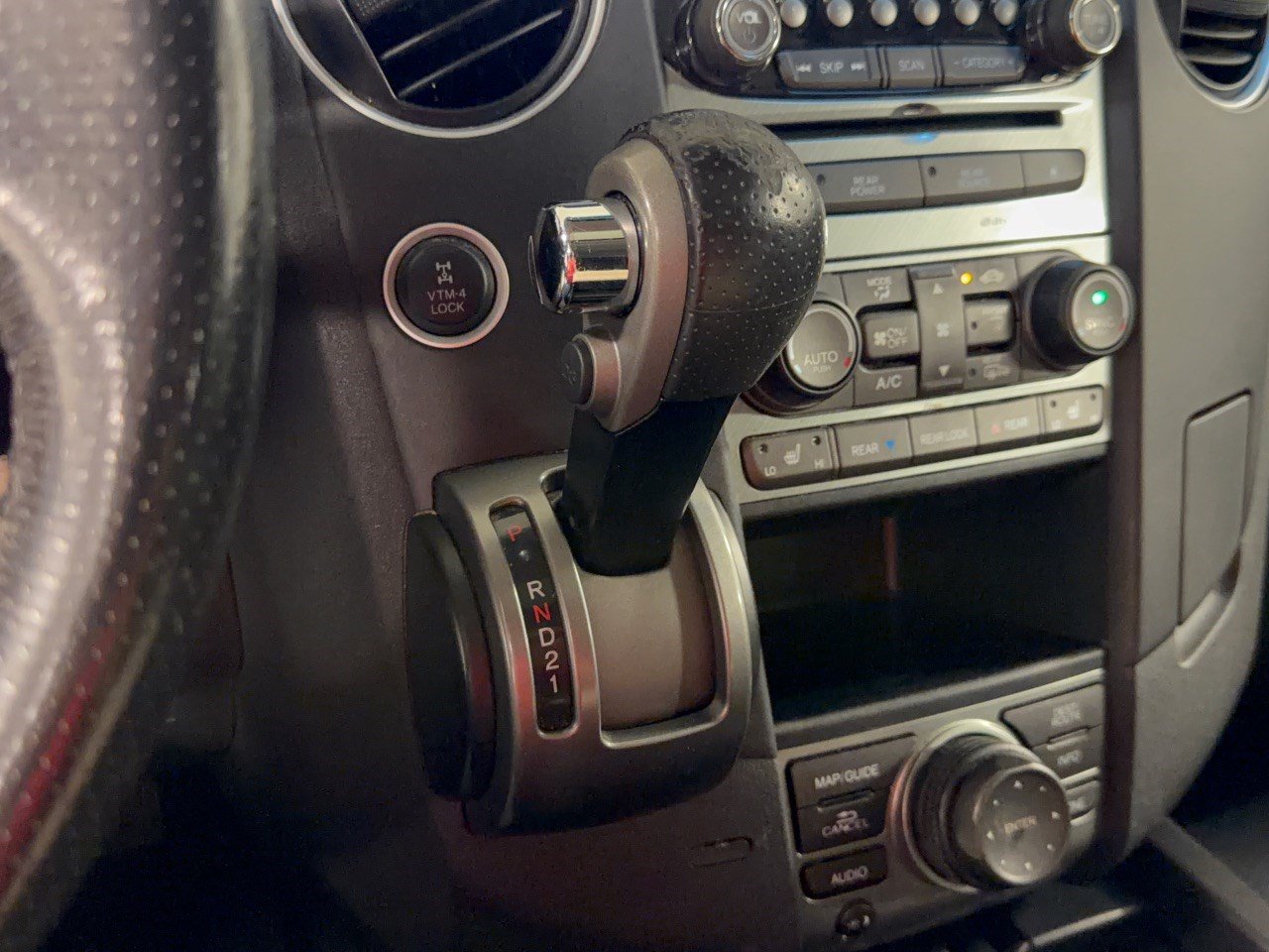 Used 2012 Honda Pilot Touring image 21