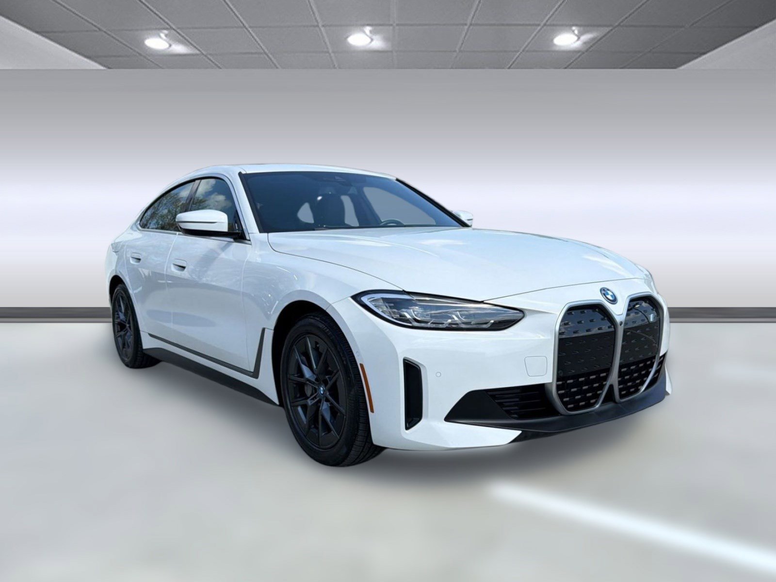 Used 2023 BMW i4 eDrive35 w/ Premium Package image 7