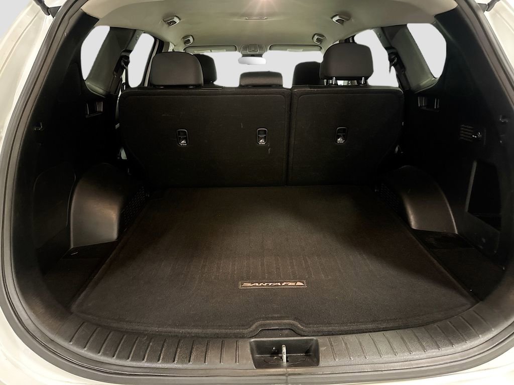Used 2019 Hyundai Santa Fe SE AWD/4WD image 30