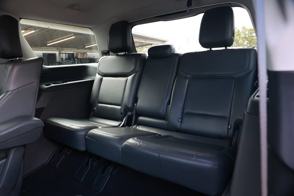 Used 2025 Ford Expedition Active RWD image 38