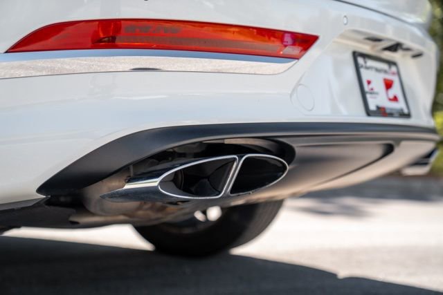 Used 2022 Bentley Bentayga AWD/4WD image 20