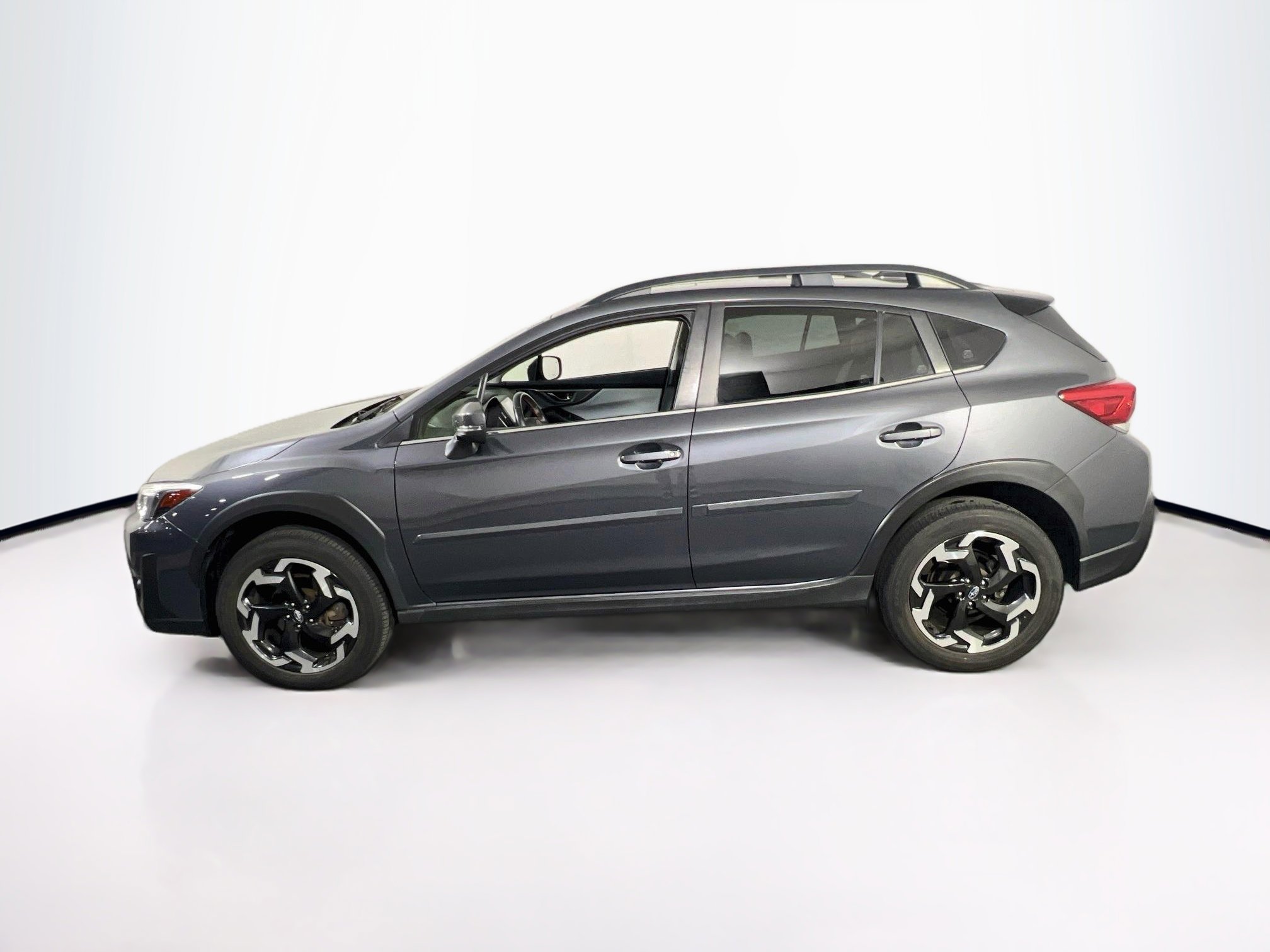 Used 2023 Subaru Crosstrek 2.5i Limited AWD/4WD image 8