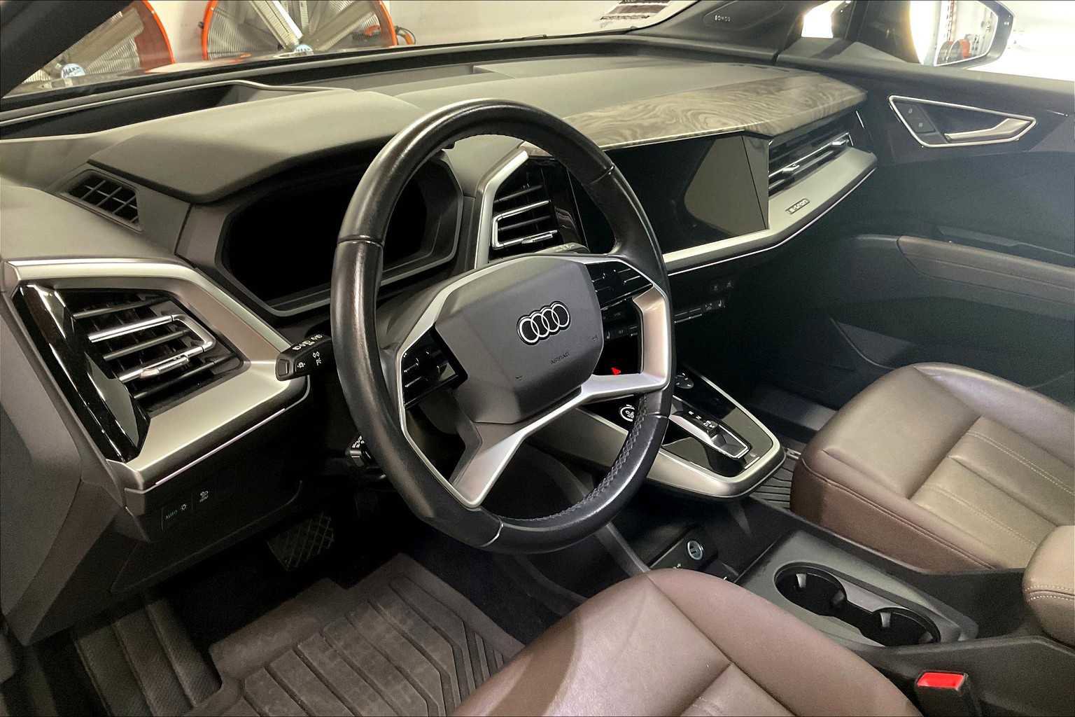 Certified 2023 Audi Q4 e-tron Prestige w/ Black Optic Package image 16