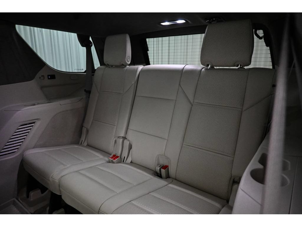 Used 2024 Cadillac Escalade Sport Platinum w/ LPO, ONYX Package AWD/4WD image 31