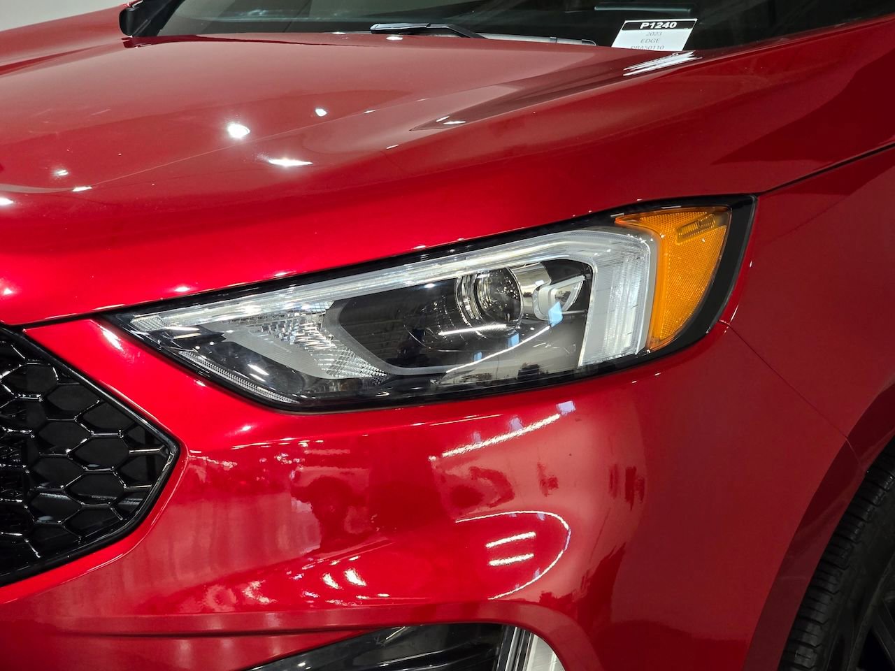 Used 2023 Ford Edge ST-Line image 13