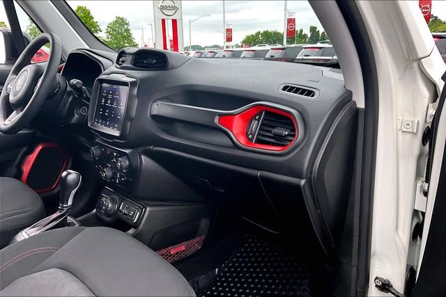 Used 2023 Jeep Renegade Trailhawk AWD/4WD image 23
