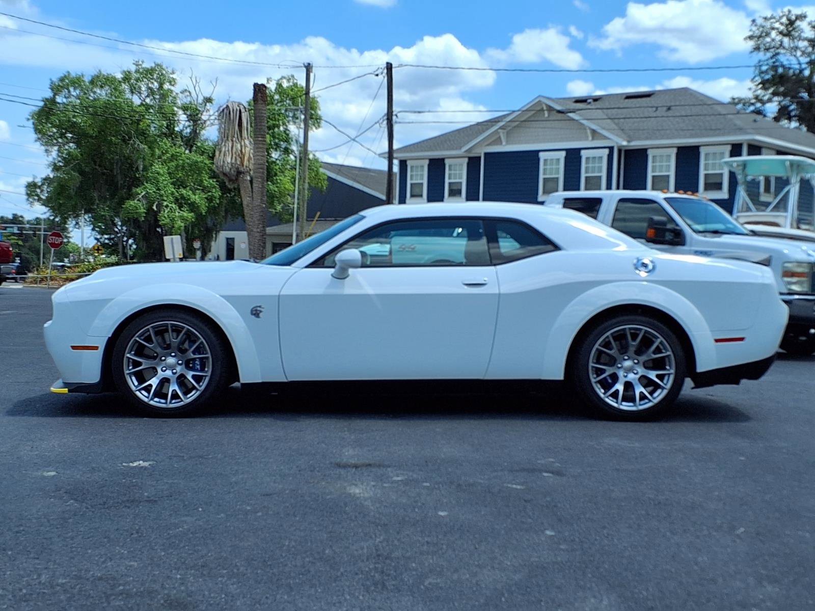 Used 2023 Dodge Challenger SRT Hellcat RWD image 3