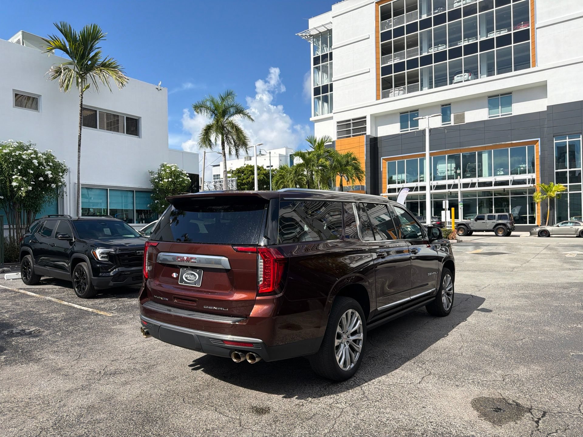 Used 2022 GMC Yukon XL Denali w/ Max Trailering Package AWD/4WD image 5