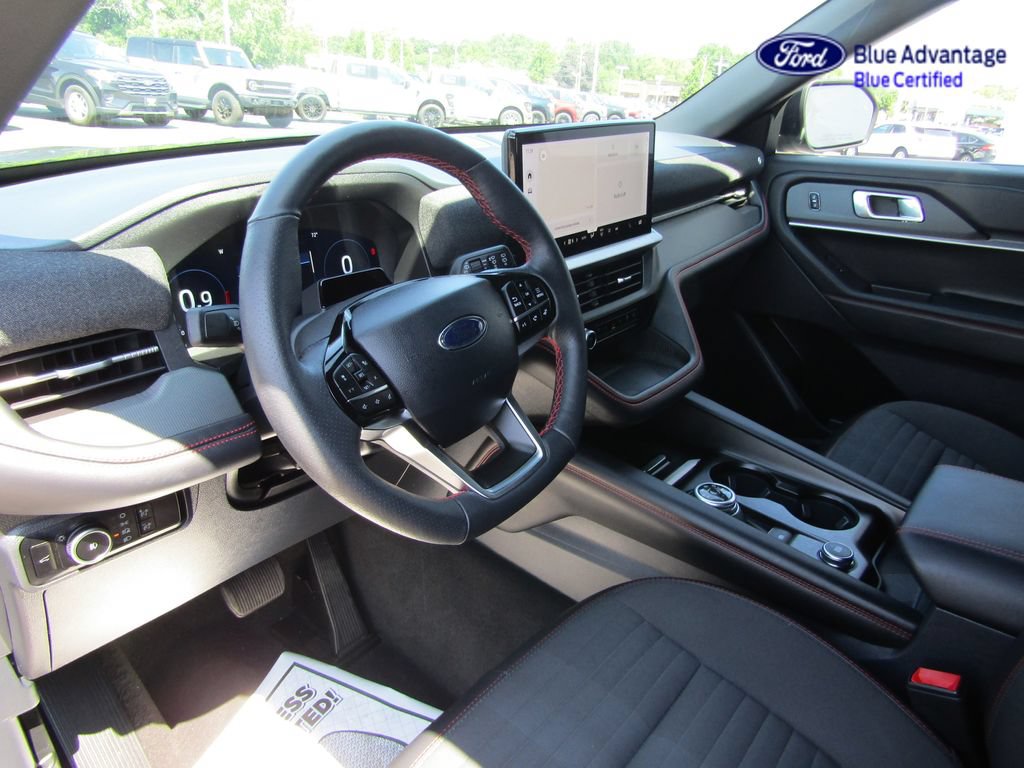 Certified 2025 Ford Explorer ST-Line w/ ST-Line Street Pack AWD/4WD video 4