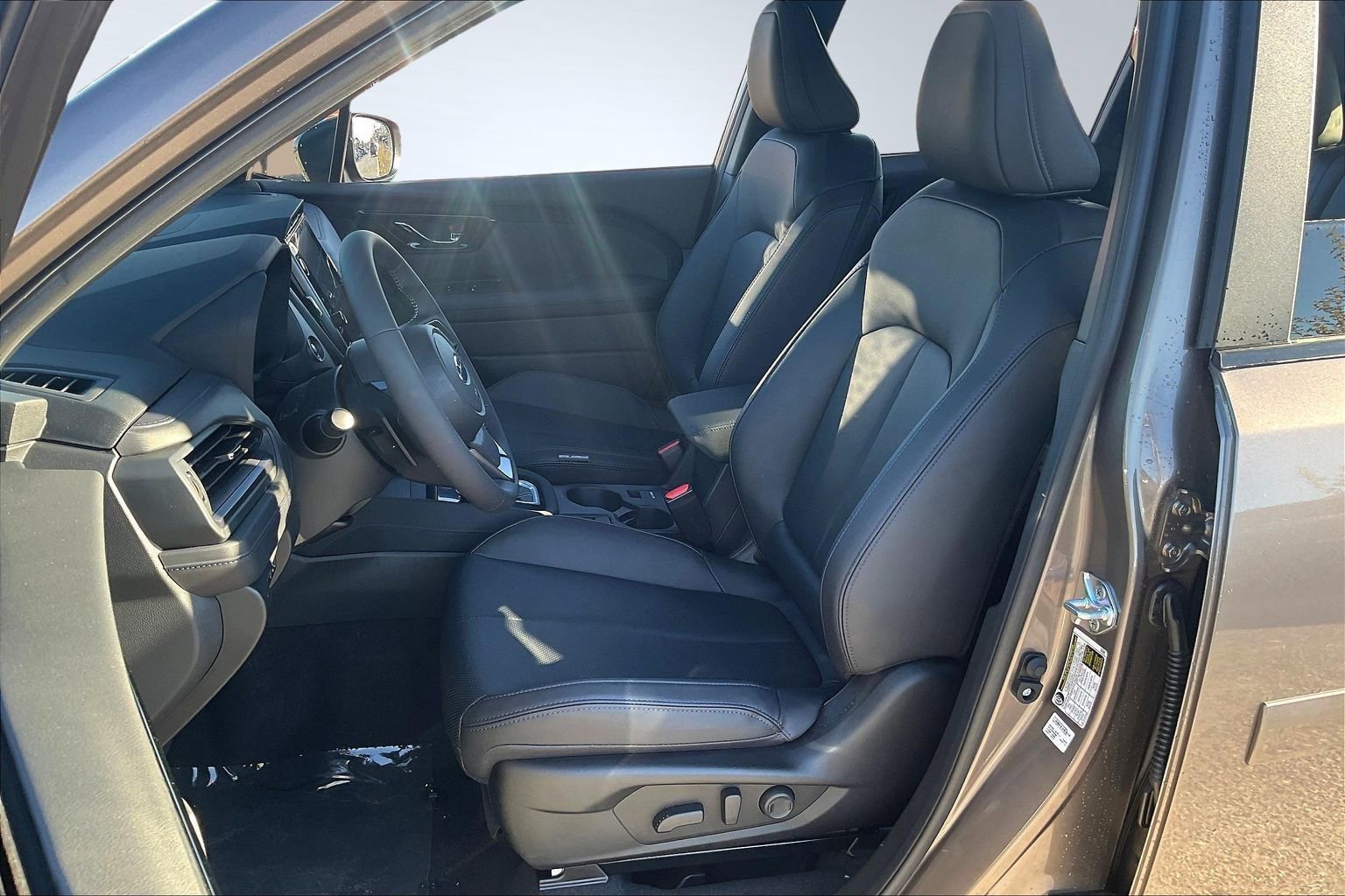 New 2025 Subaru Forester Limited image 9