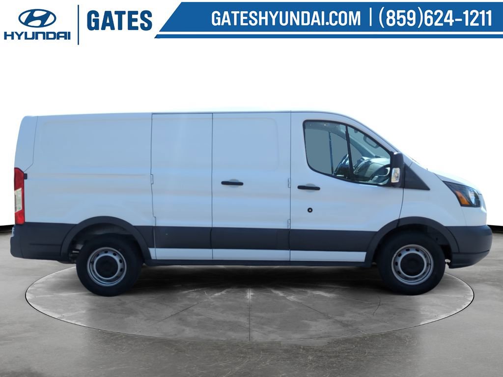 Used 2018 Ford Transit 150 130 Low Roof RWD image 3
