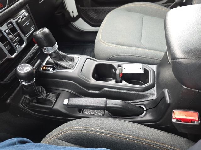 Used 2024 Jeep Wrangler Sport S image 26