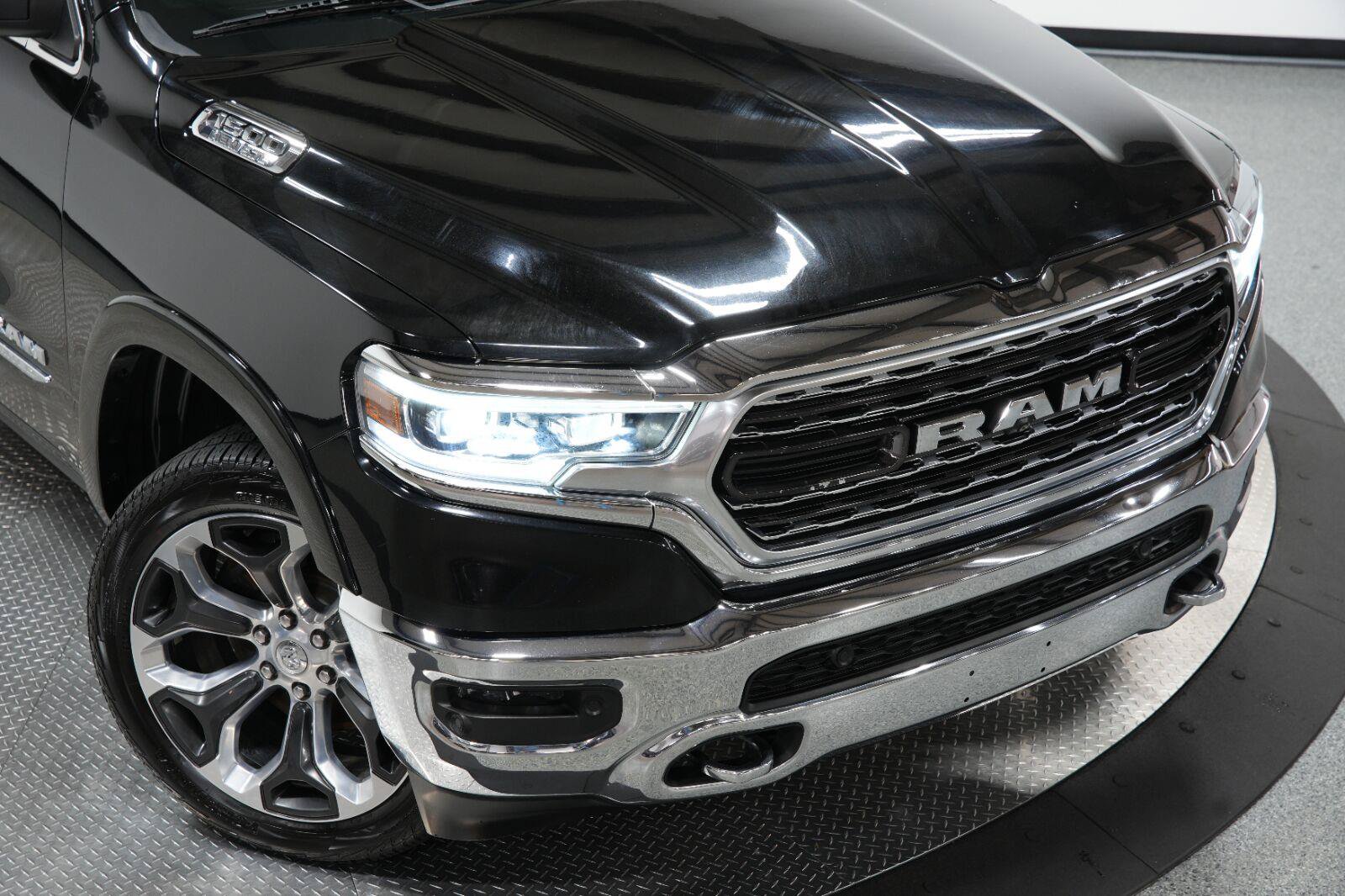 Used 2019 RAM 1500 Limited AWD/4WD image 63