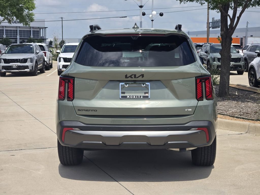 Certified 2025 Kia Sorento SX Prestige w/ Sage Leather Package AWD/4WD image 13