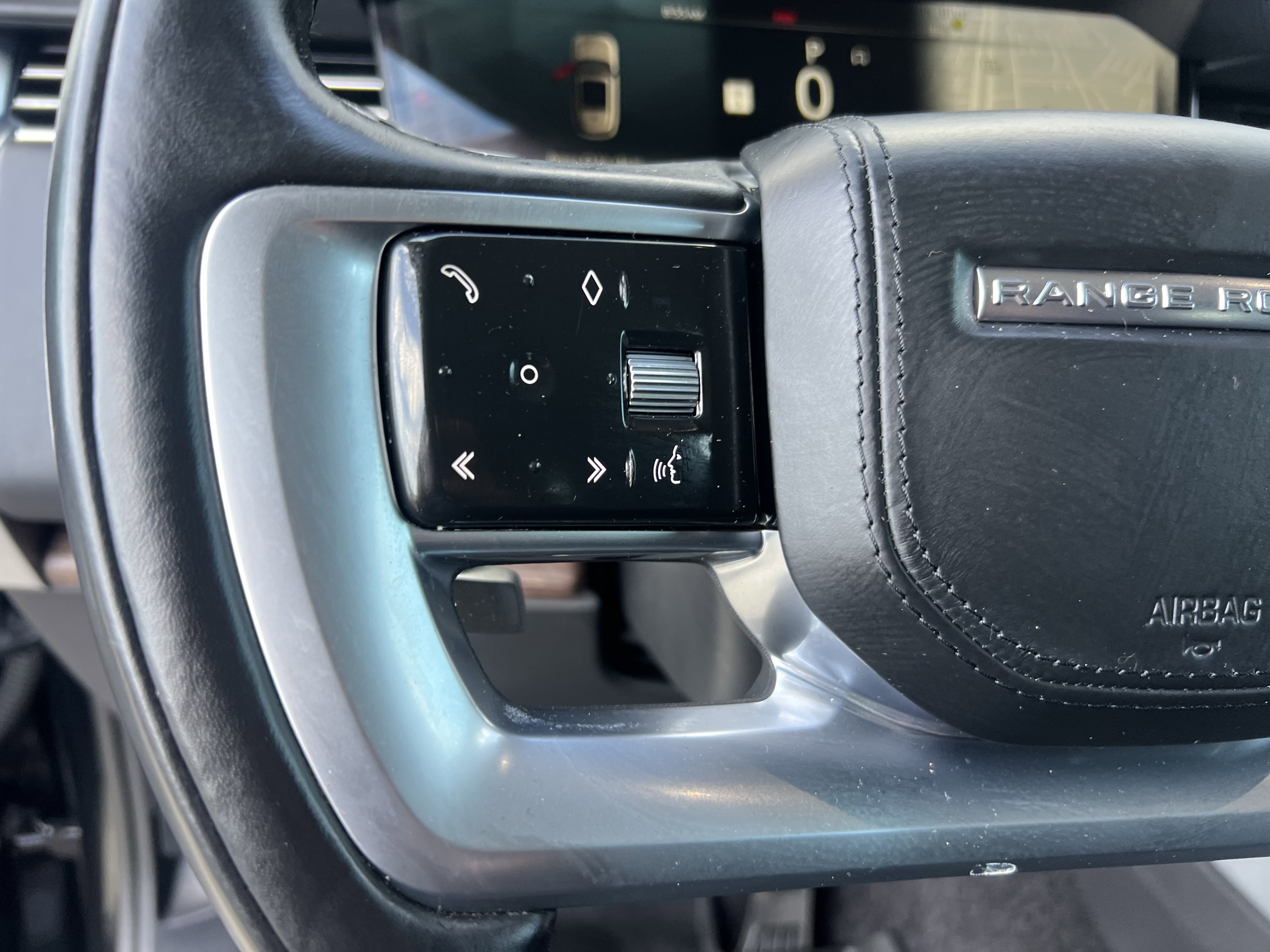 Certified 2023 Land Rover Range Rover SE image 23