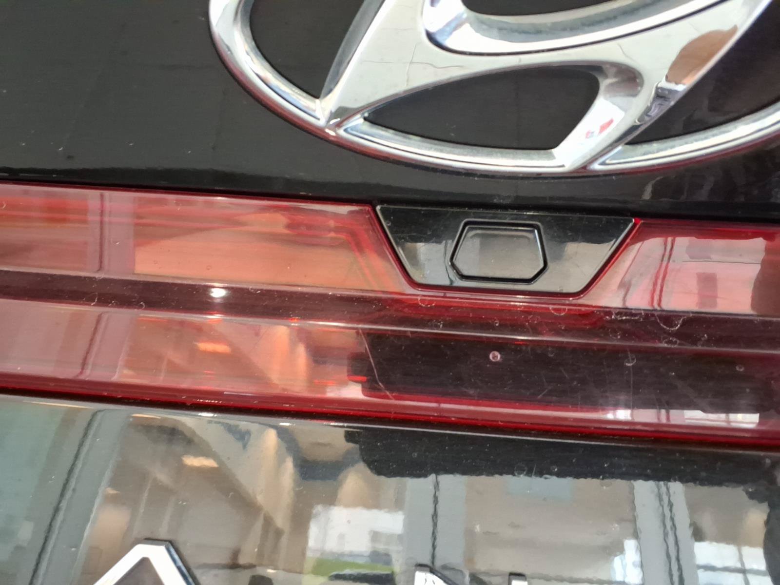 Certified 2023 Hyundai Elantra SEL w/ Preferred Accessory Package FWD image 20