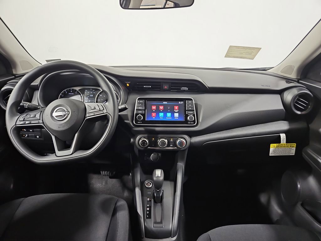 New 2025 Nissan Kicks Play S image 13