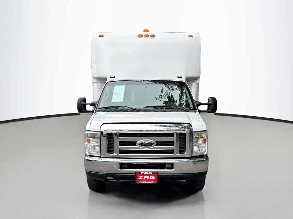Used 2012 Ford E-450 and Econoline 450 Super Duty w/ PWR Locks & Windows Group RWD image 8