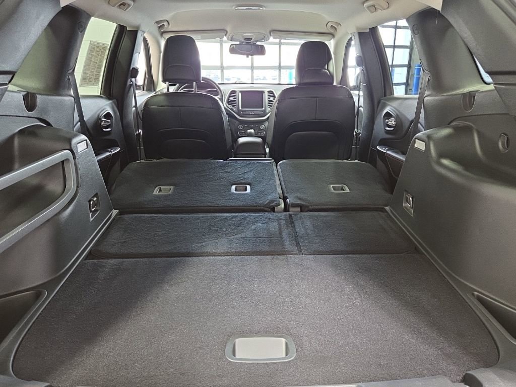 Used 2015 Jeep Cherokee Trailhawk w/ Leather Interior Group image 37