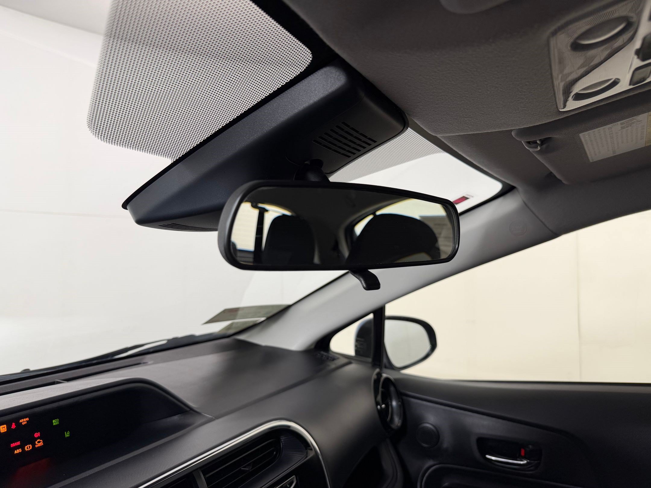 Used 2018 Toyota Prius C Two FWD image 27