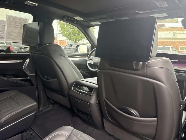 Certified 2026 Cadillac Escalade ESV Platinum Sport AWD/4WD image 24