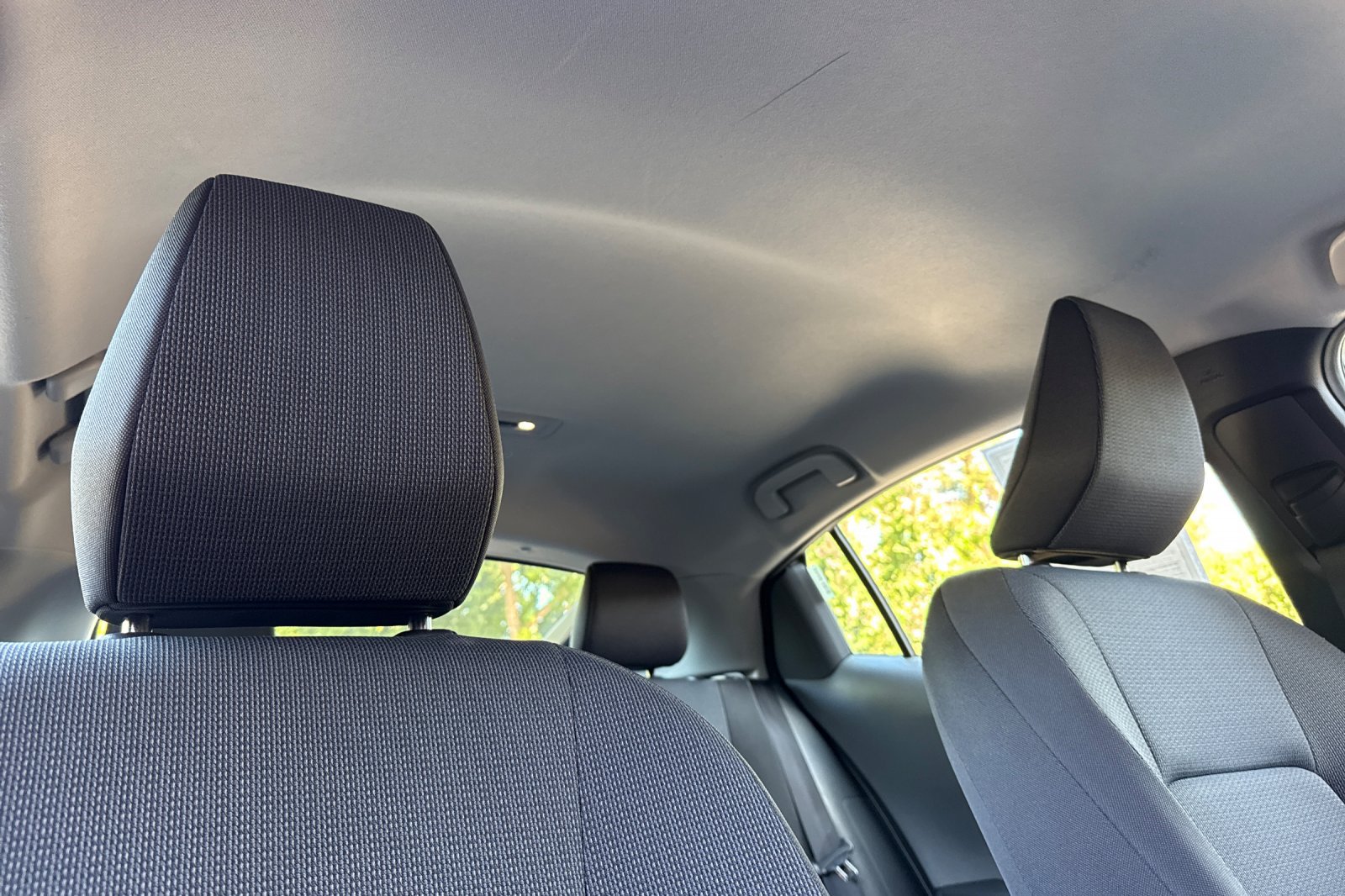Used 2025 Toyota Prius LE FWD image 19