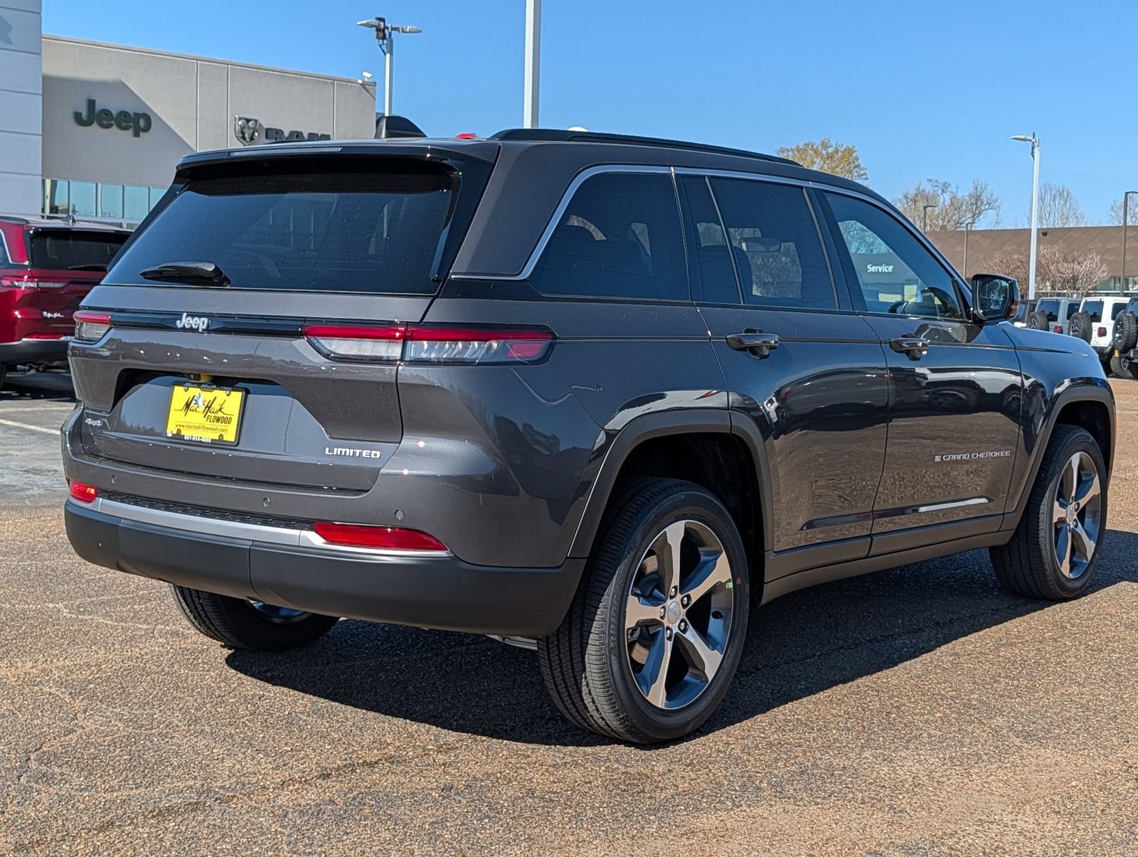 New 2026 Jeep Grand Cherokee Limited AWD/4WD image 4