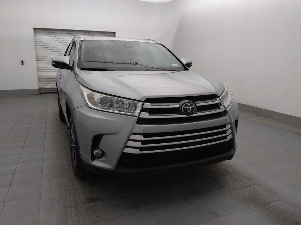 Used 2019 Toyota Highlander XLE FWD image 14