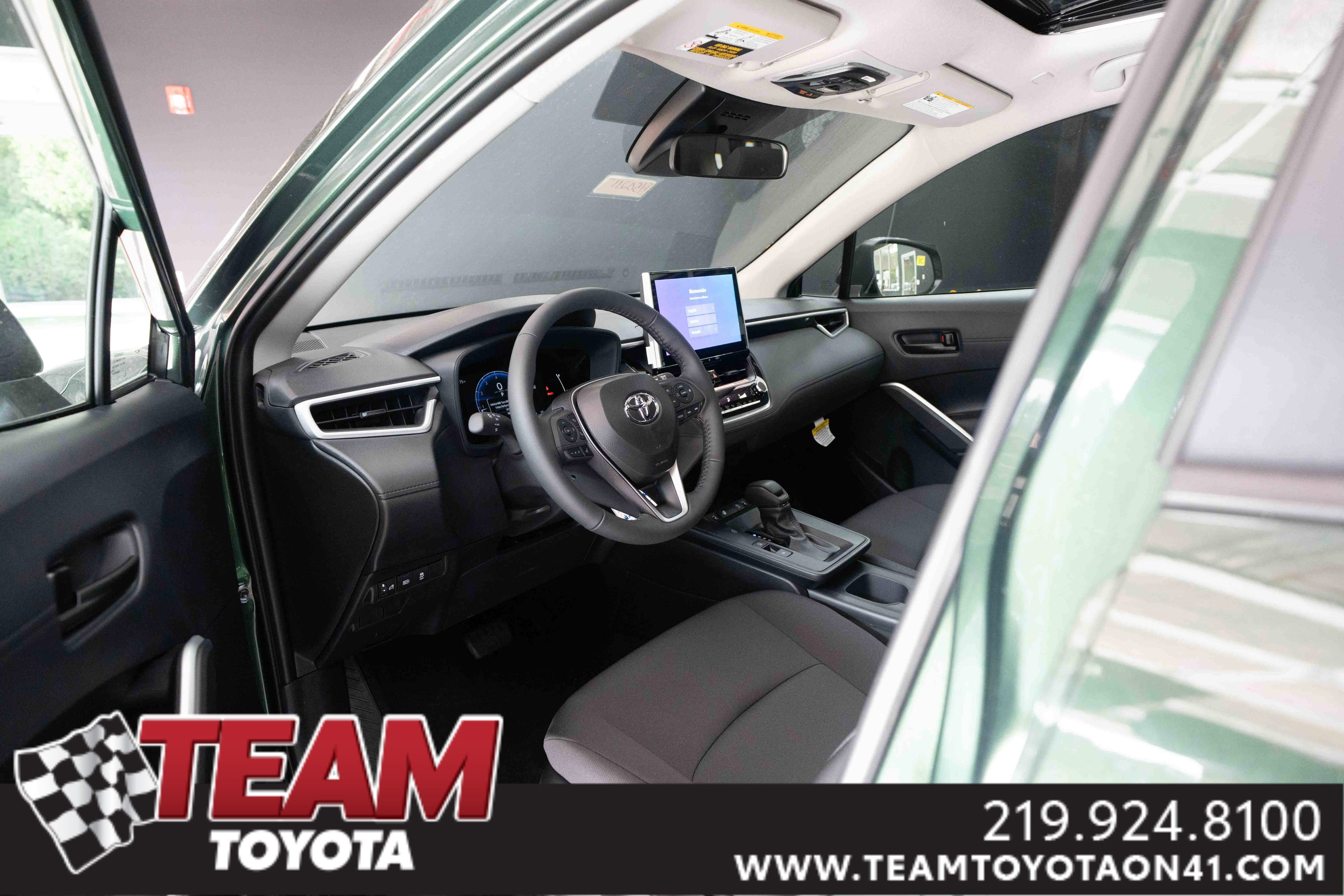 New 2026 Toyota Corolla Cross LE w/ Moonroof Package image 8